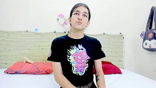 Evil Queen13 online show from December 19, 8:12 pm