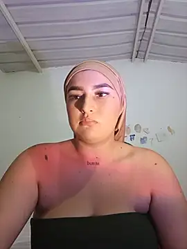 Celeste camila18 online show from July 24, 5:16 am