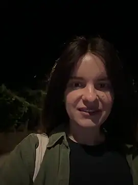 RaonXO online show from May 13, 9:31 pm