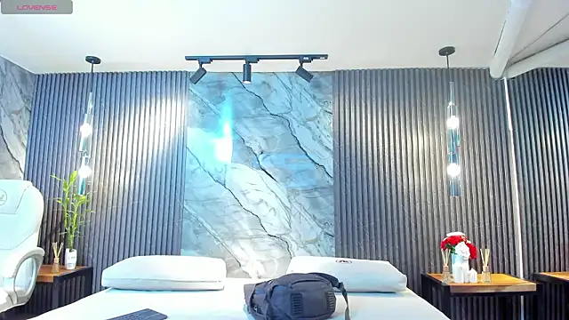 julietha taylor online show from January 19, 3:25 am