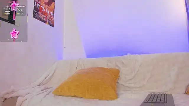 lil hanna18 online show from June 18, 12:43 pm