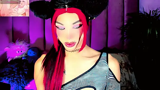 Snapshot of dollswit01 chatting on October 10, 10:58 pm dollswit01 online show from October 10, 10:58 pm