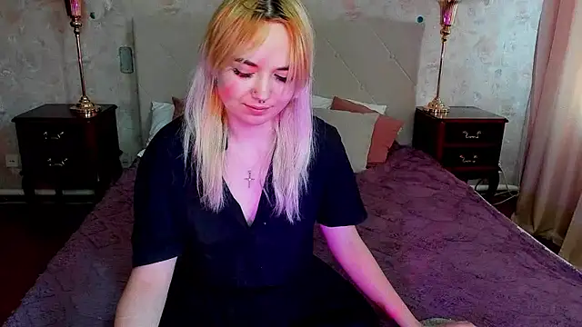 Snapshot of Iriska_mini chatting on September 14, 8:34 am Iriska mini online show from September 14, 8:34 am