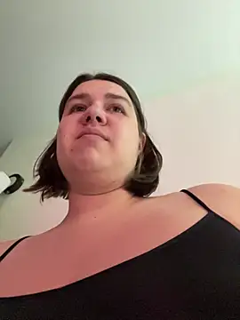 SuzieMurray online show from July 23, 8:33 am