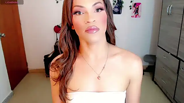 Snapshot of Anna__Ruiz chatting on October 10, 12:26 am Anna Ruiz online show from October 10, 12:26 am