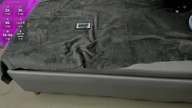 AlexaFoxy18 online show from March 11, 7:01 am