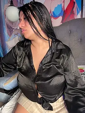 Im Little online show from June 16, 2:56 am