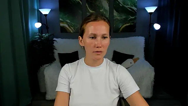 Snapshot of MichelleOrtis chatting on September 17, 12:47 pm MichelleOrtis online show from September 17, 12:47 pm