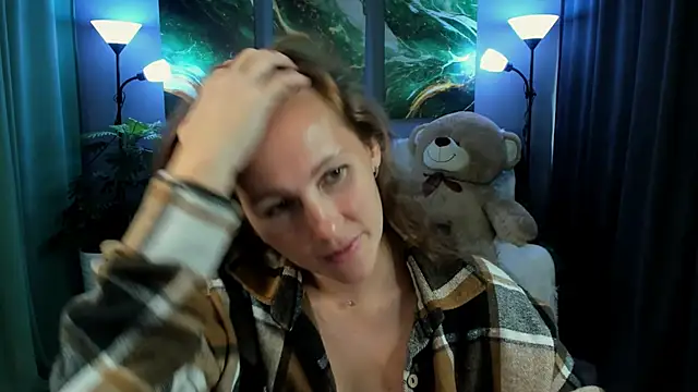 Snapshot of MichelleOrtis chatting on September 13, 6:32 am MichelleOrtis online show from September 13, 6:32 am