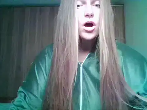 Evasapples online show from September 11, 10:21 pm