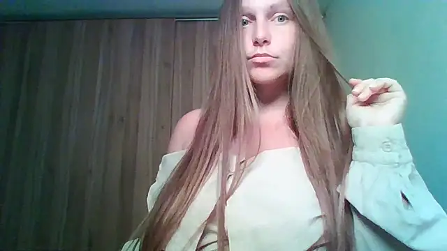 Evasapples online show from June 1, 6:53 pm