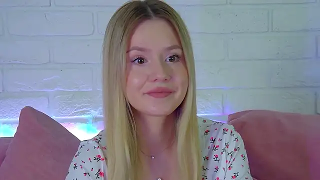 MilanaBalmain online show from February 10, 4:48 am