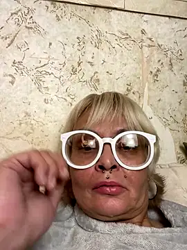 Gardener of Illusions online show from November 4, 3:55 am