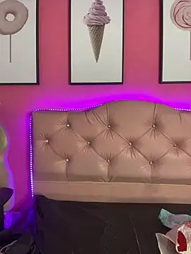Paloma  LS online show from July 3, 6:47 pm