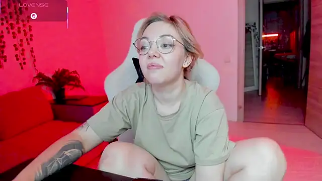 whoa-hoa-hoa-hoa-hoa online show from November 1, 9:19 pm