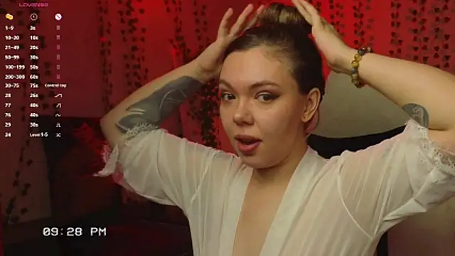 whoa-hoa-hoa-hoa-hoa online show from June 14, 6:30 pm