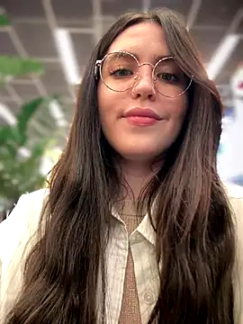 Snapshot of meow_girl chatting on September 15, 1:19 pm meow girl online show from September 15, 1:19 pm