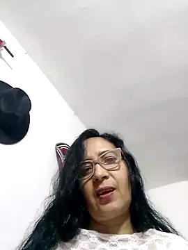 Snapshot of AnnaArela chatting on September 30, 6:46 pm AnnaArela online show from September 30, 6:46 pm