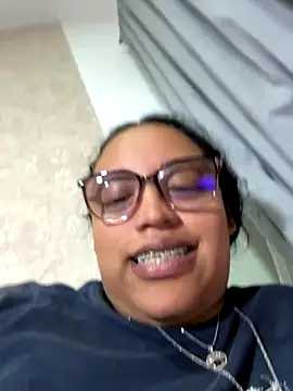 Snapshot of angela_angels_ chatting on September 15, 4:21 am angela angels online show from September 15, 4:21 am
