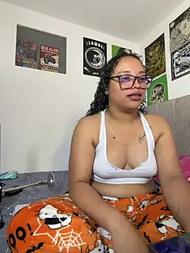 angela angels  online show from July 17, 4:06 am