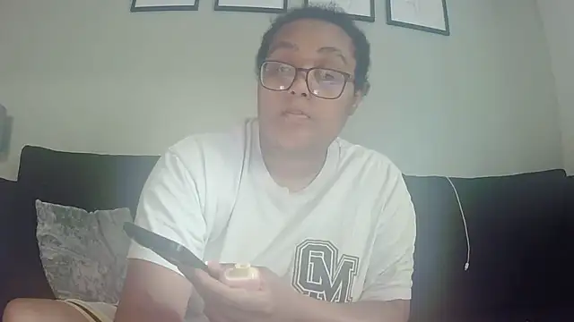vanilla chocolate23 online show from July 2, 8:09 am