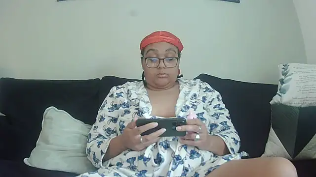 vanilla chocolate23 online show from October 2, 11:37 am