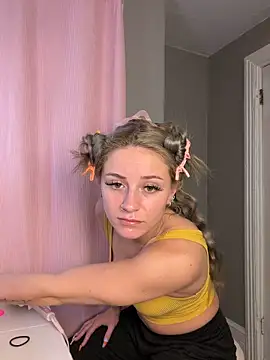 lexybabyxo online show from April 28, 11:36 am