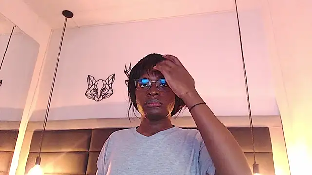 candy lovee69 online show from February 18, 7:24 pm