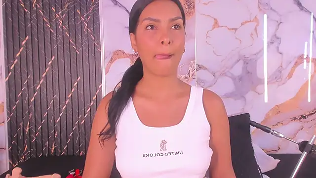 Alyson-a online show from June 11, 12:46 pm