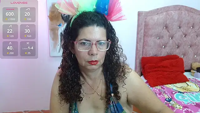 Snapshot of sila_bolum chatting on September 28, 1:12 am sila bolum online show from September 28, 1:12 am