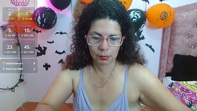 Snapshot of sila_bolum chatting on October 8, 7:51 pm sila bolum online show from October 8, 7:51 pm