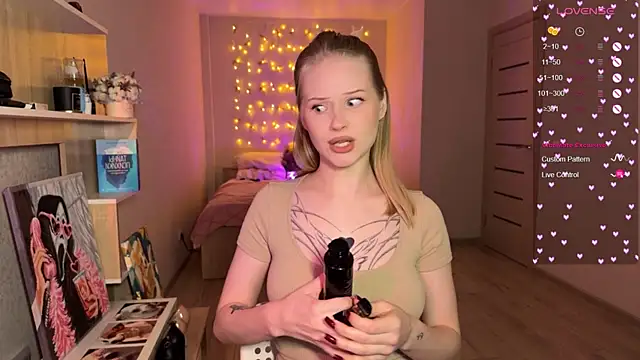 lisa barbie online show from December 17, 3:27 pm