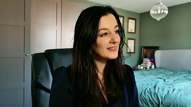 yourcassiexo online show from March 13, 9:43 am