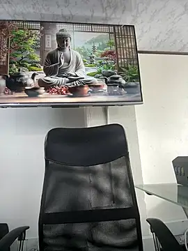 Amy Kiitty  online show from June 25, 1:24 pm
