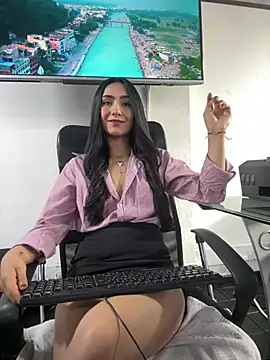 Amy Kiitty  online show from July 15, 2:22 pm