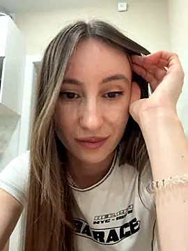 viviandaimond1 online show from September 18, 9:13 pm