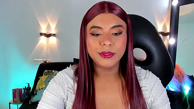 Emili Roux online show from April 26, 1:42 pm