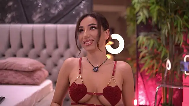 GinaValentinna online show from June 18, 8:47 pm