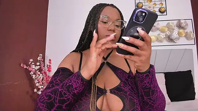 Snapshot of Makena_gh chatting on September 20, 4:00 am Makena gh online show from September 20, 4:00 am