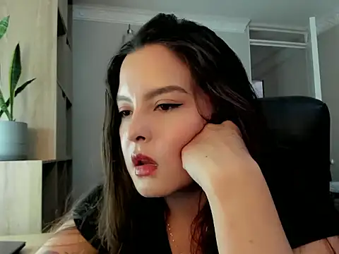 AmandaCallum online show from July 24, 5:22 pm
