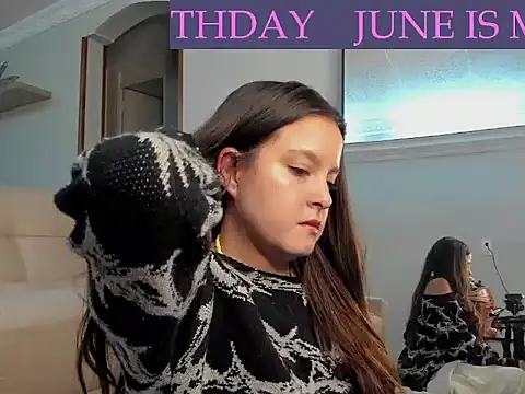 AmandaCallum online show from June 11, 12:32 am
