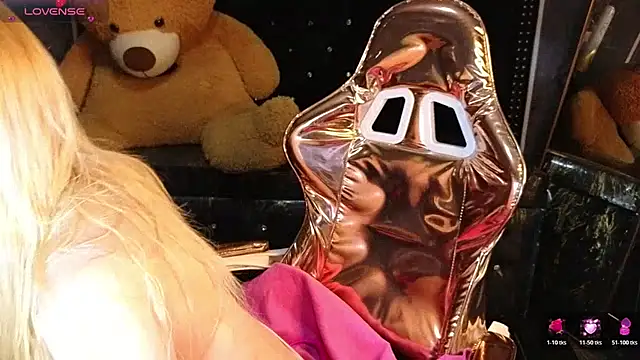 Kitty fox b online show from February 16, 1:11 pm