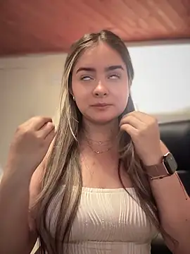 imlindapink online show from October 27, 4:24 pm