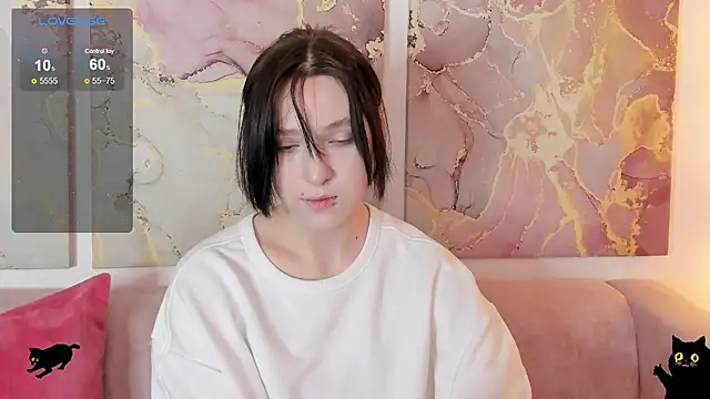fiamoory online show from May 2, 1:42 am