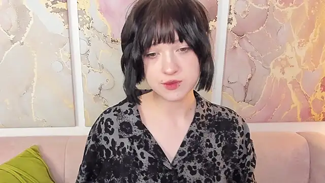 fiamoory online show from November 29, 1:20 am