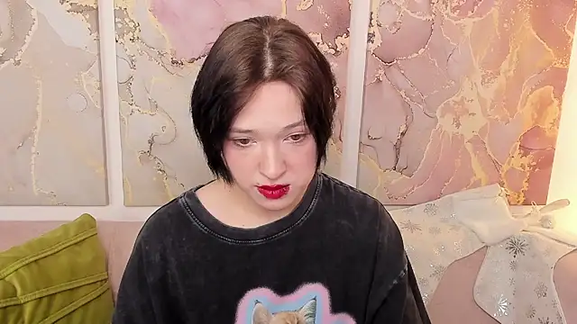 fiamoory online show from December 4, 8:16 am