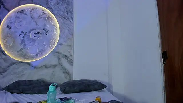 JulietaKane online show from March 1, 6:46 am