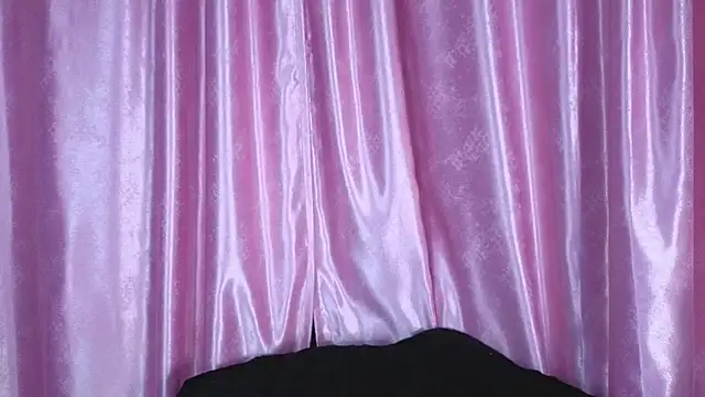  jade white  online show from January 6, 6:22 pm