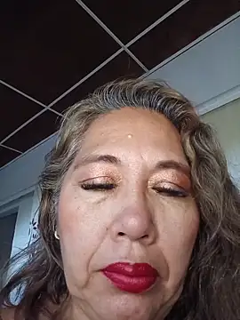 anniecoopeer online show from June 11, 11:29 am