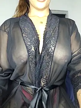 isysninfetinha5 online show from June 4, 9:36 am